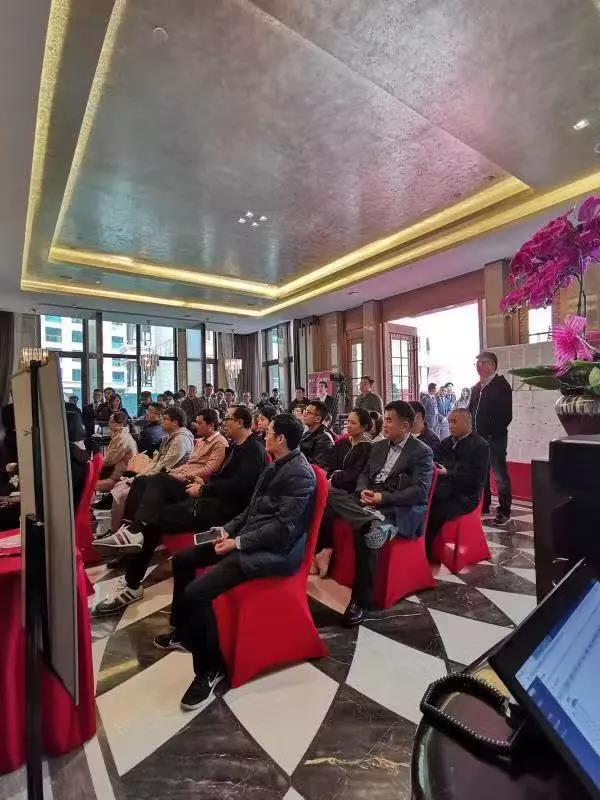 嫩叶草满18点此进