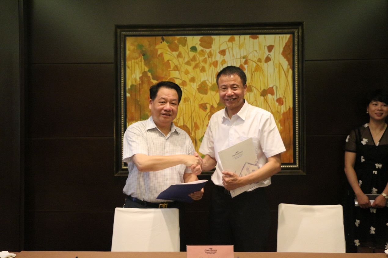 嫩叶草满18点此进