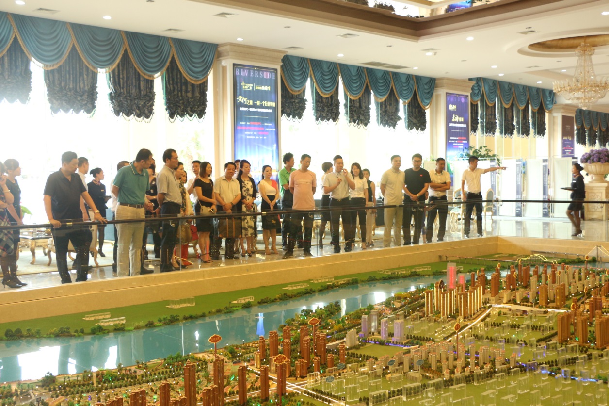 嫩叶草满18点此进