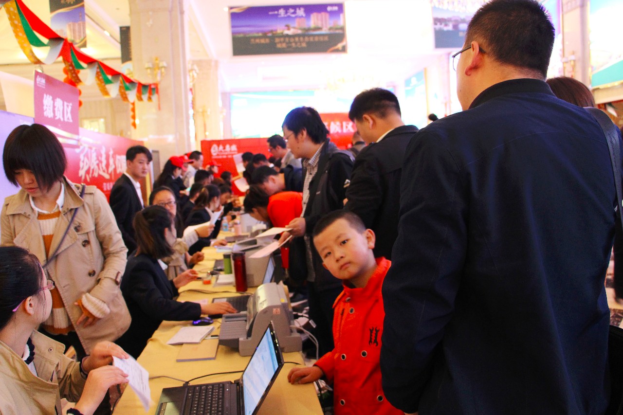 嫩叶草满18点此进