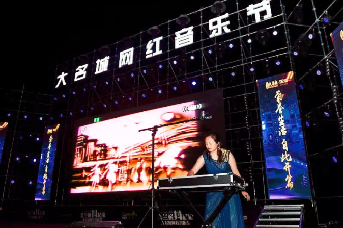 嫩叶草满18点此进