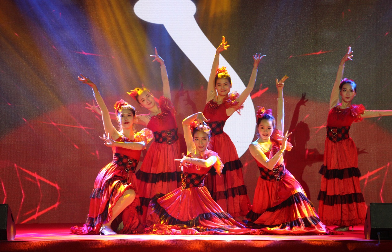 嫩叶草满18点此进