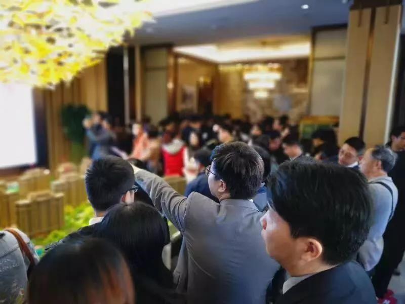 嫩叶草满18点此进