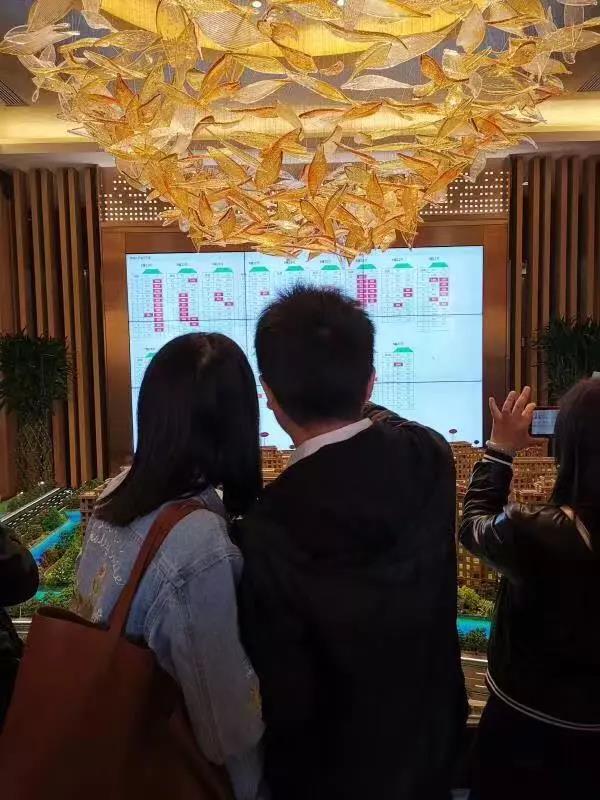 嫩叶草满18点此进