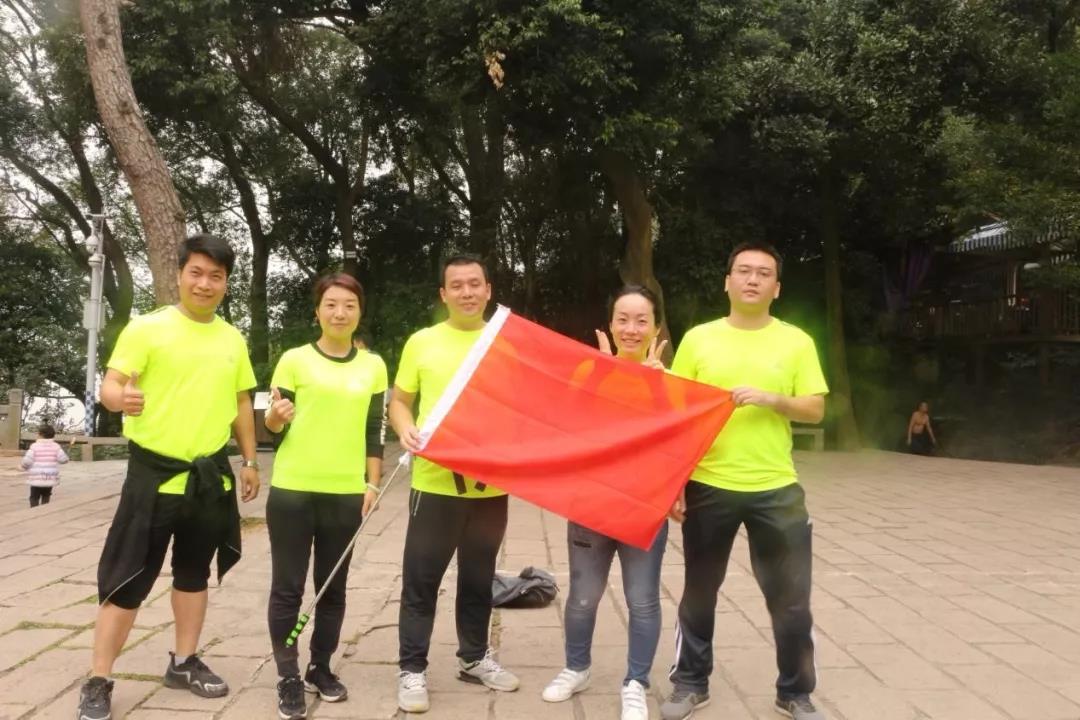 嫩叶草满18点此进