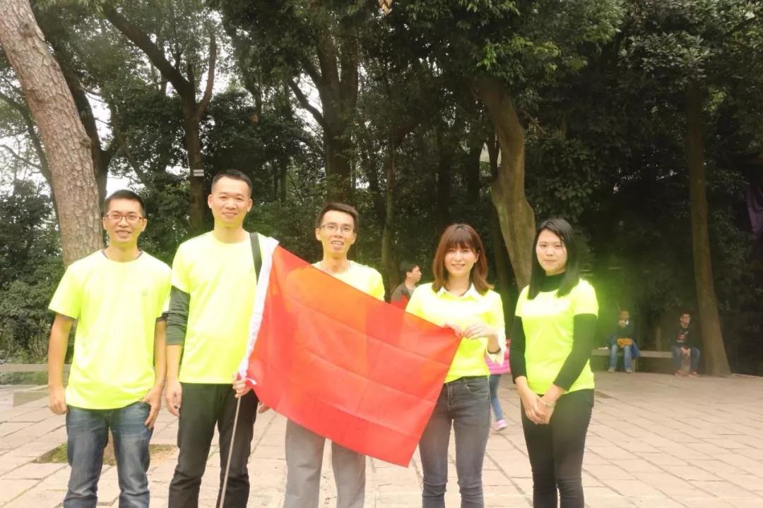 嫩叶草满18点此进