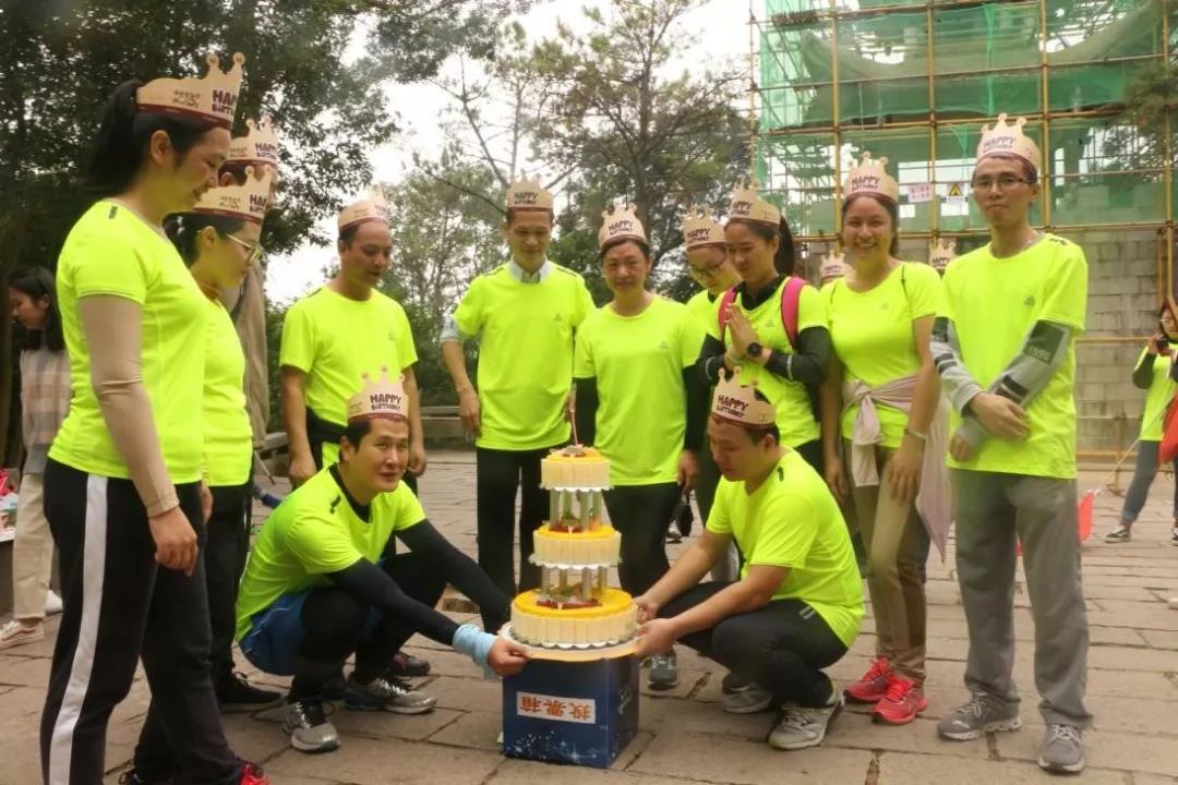 嫩叶草满18点此进