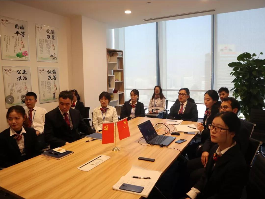 嫩叶草满18点此进