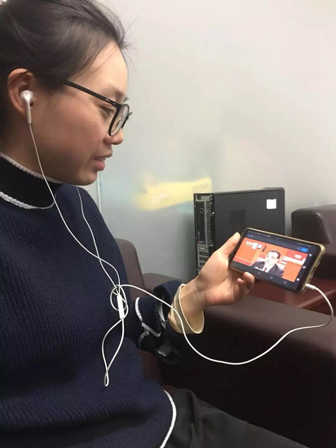 嫩叶草满18点此进