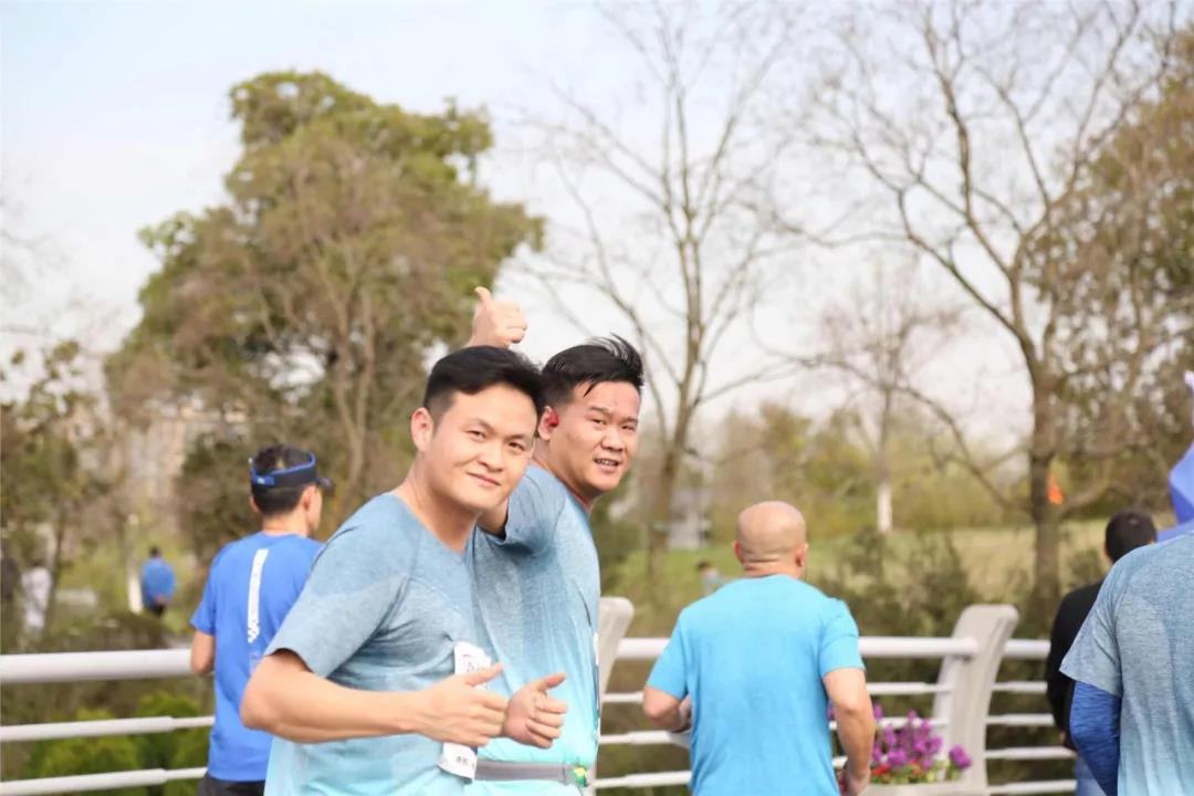 嫩叶草满18点此进