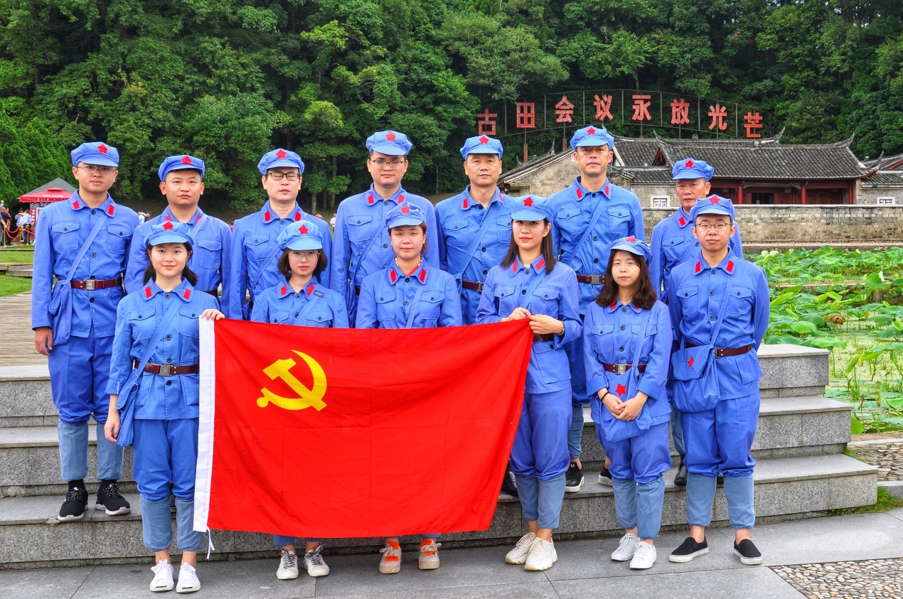 嫩叶草满18点此进