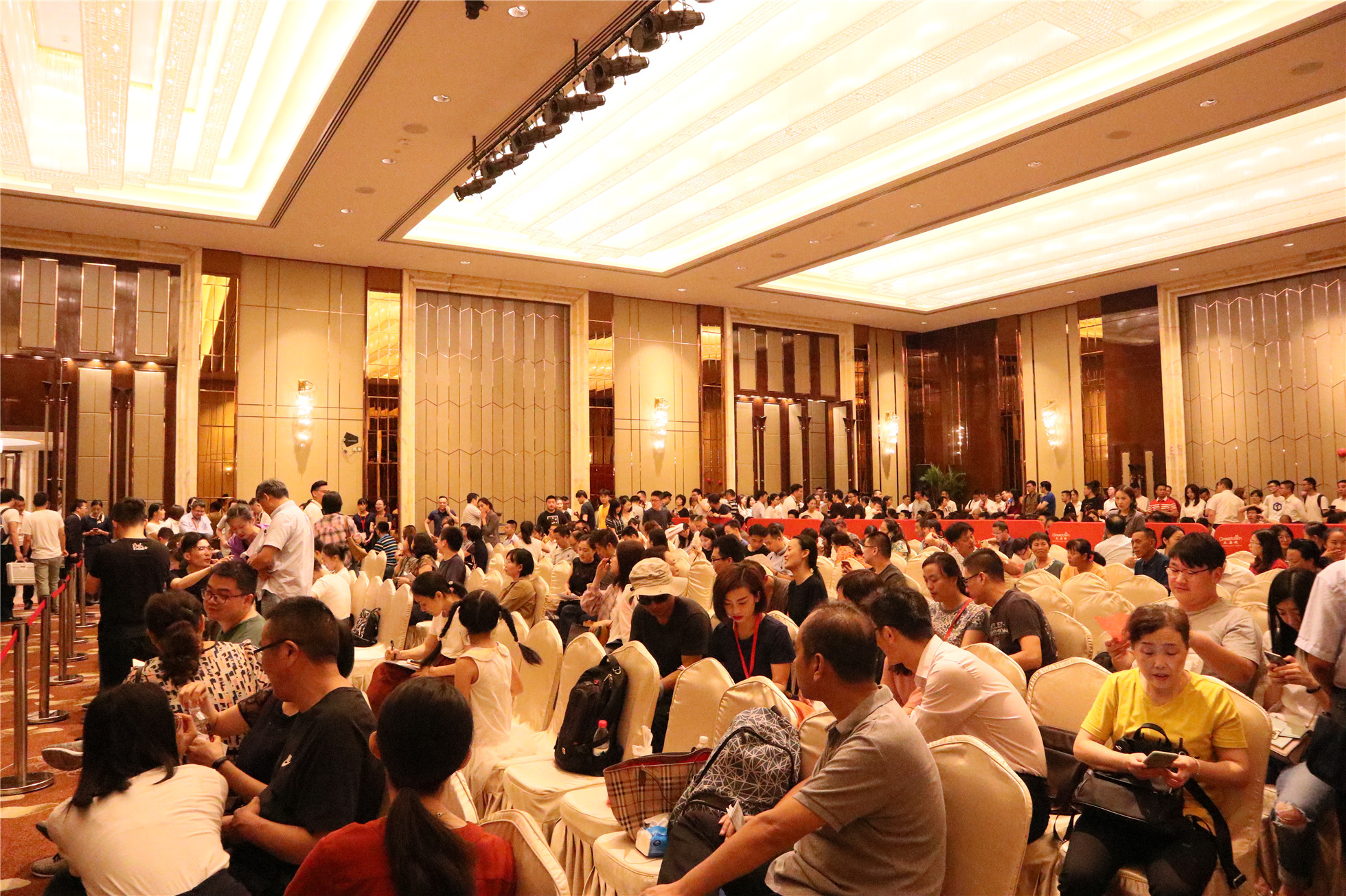 嫩叶草满18点此进