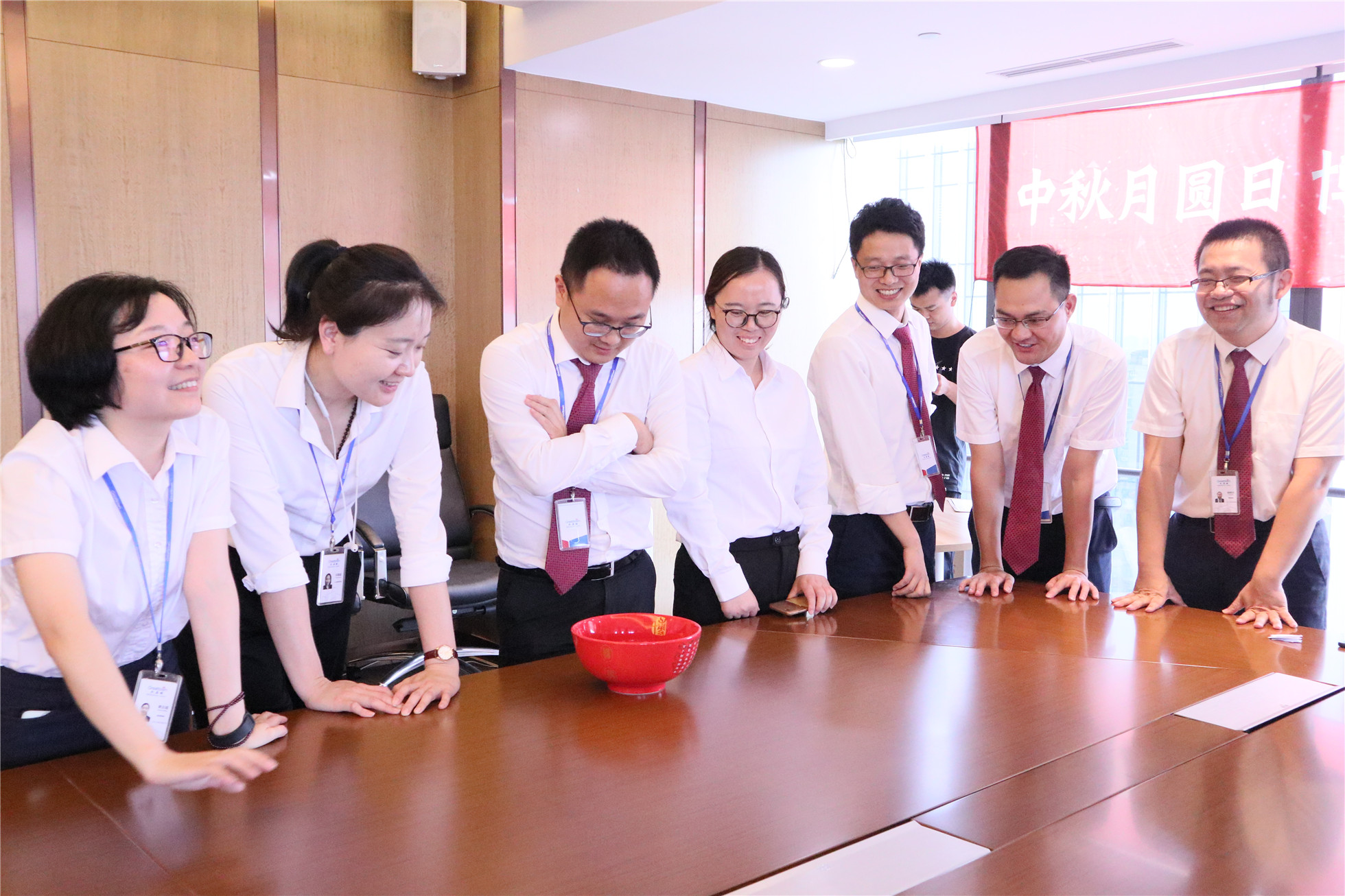 嫩叶草满18点此进