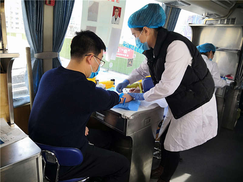 嫩叶草满18点此进