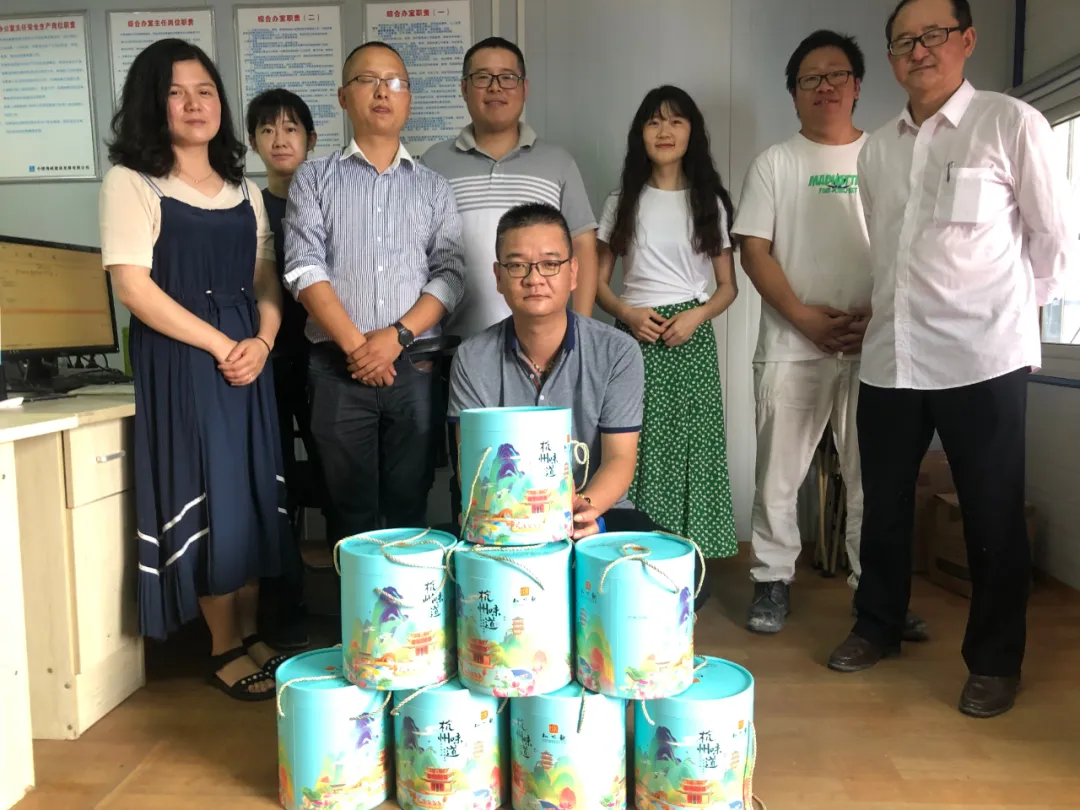 嫩叶草满18点此进