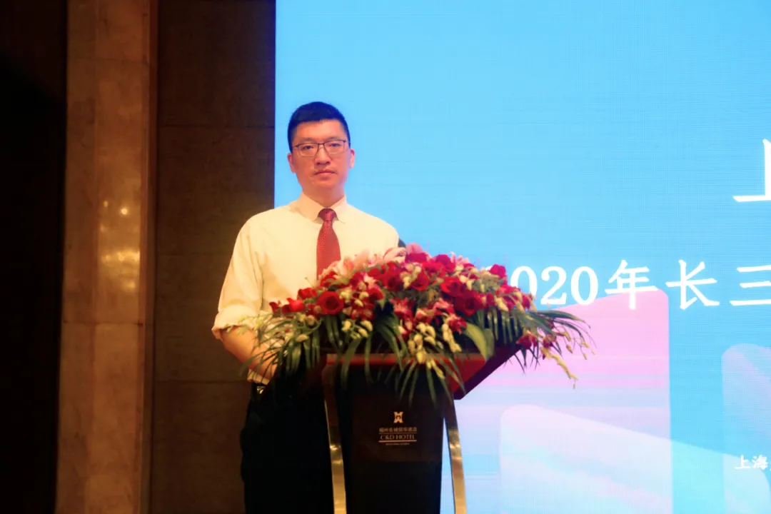 嫩叶草满18点此进