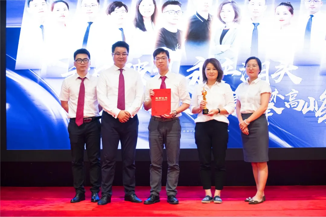 嫩叶草满18点此进