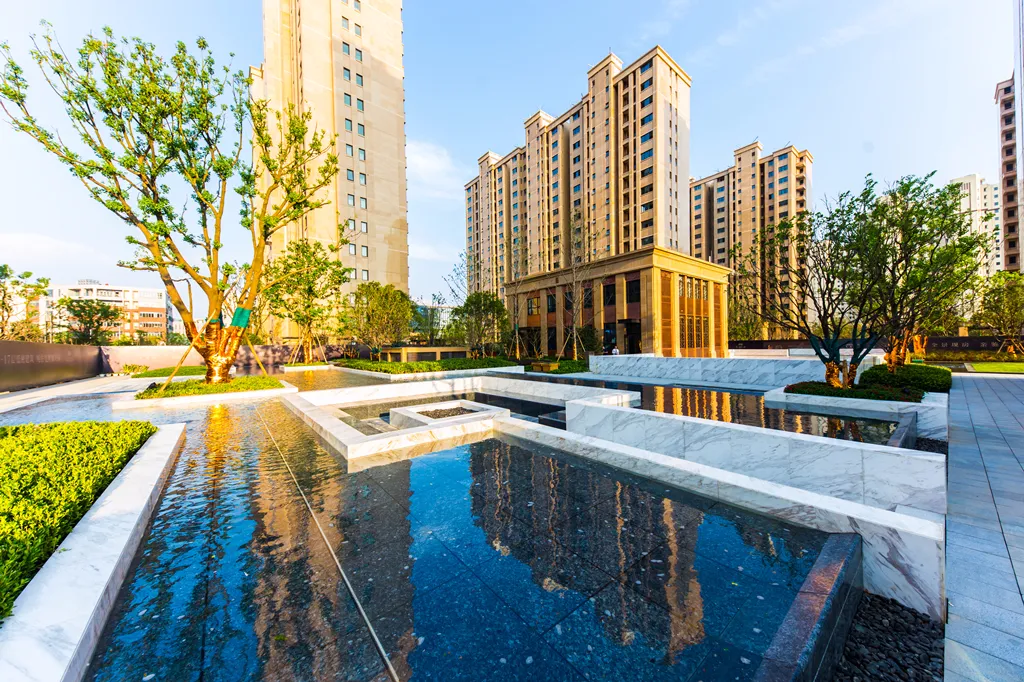 嫩叶草满18点此进