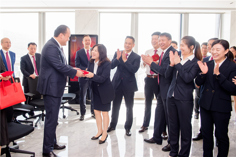 嫩叶草满18点此进