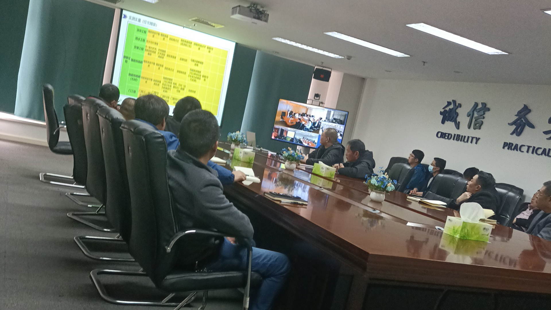 嫩叶草满18点此进