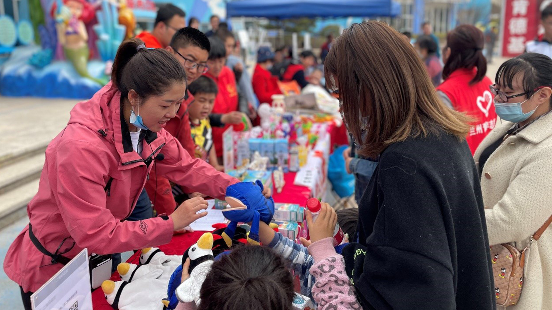 嫩叶草满18点此进
