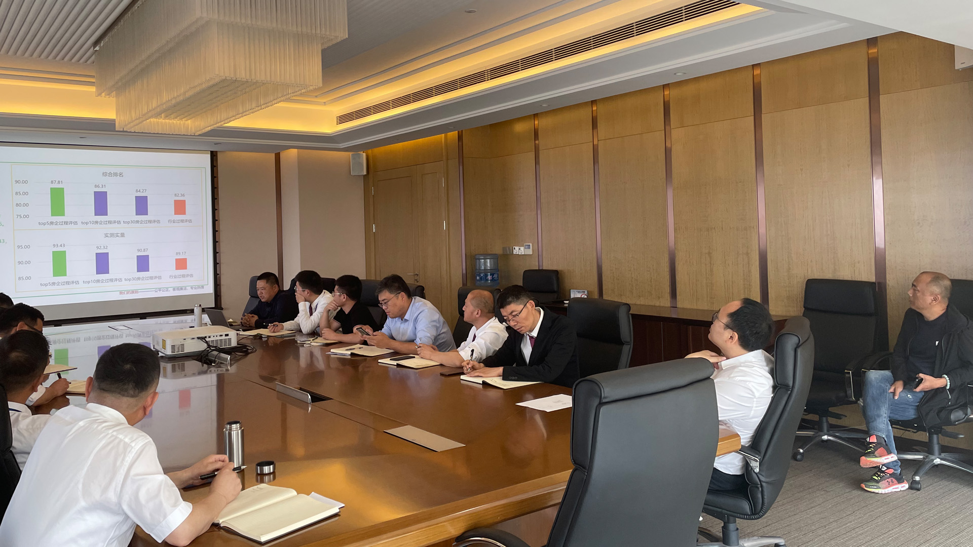 嫩叶草满18点此进