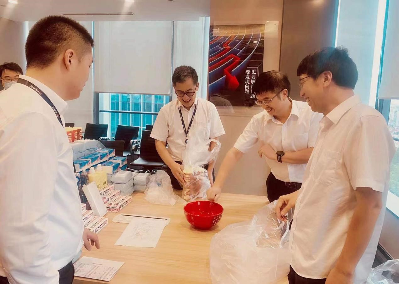 嫩叶草满18点此进