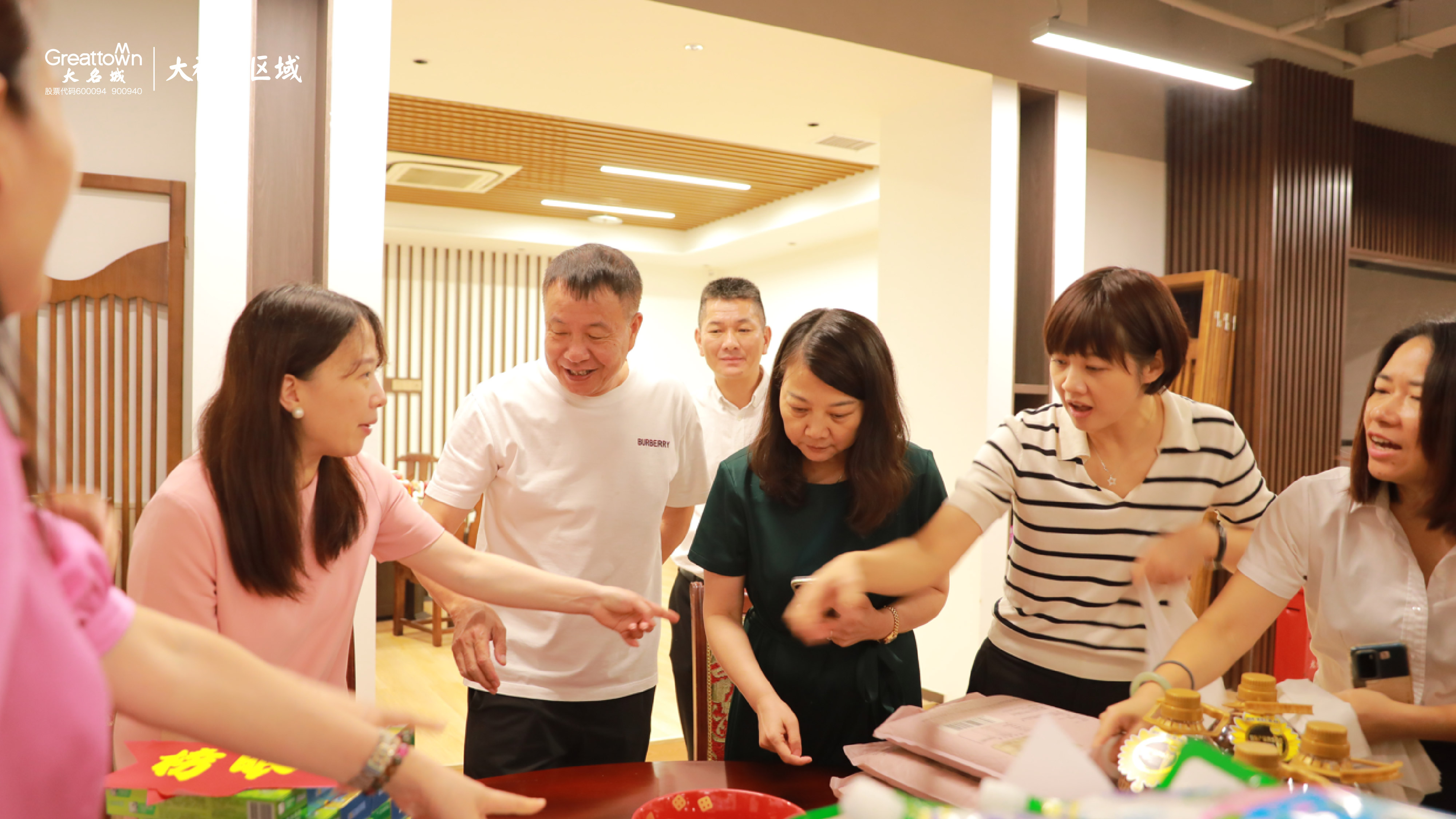 嫩叶草满18点此进