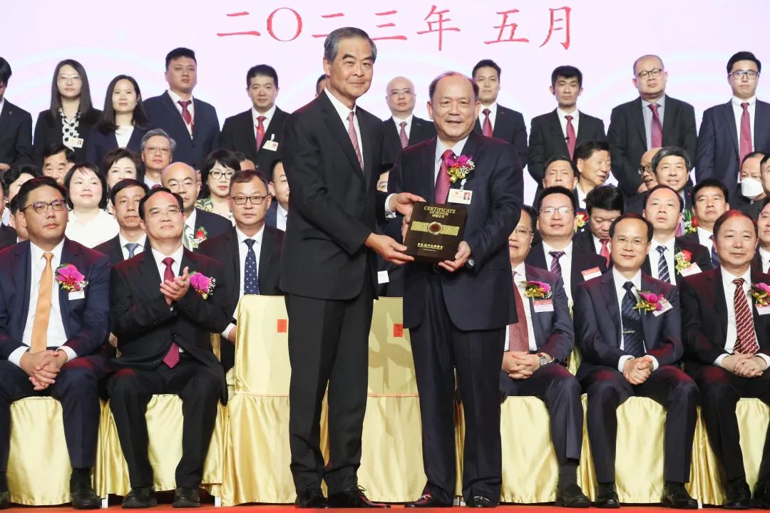 嫩叶草满18点此进