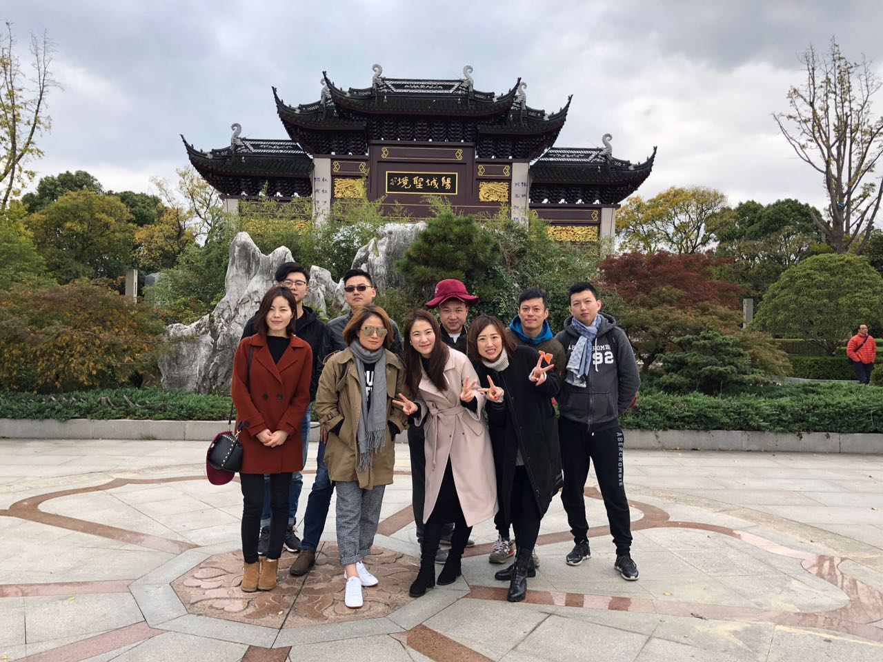 嫩叶草满18点此进