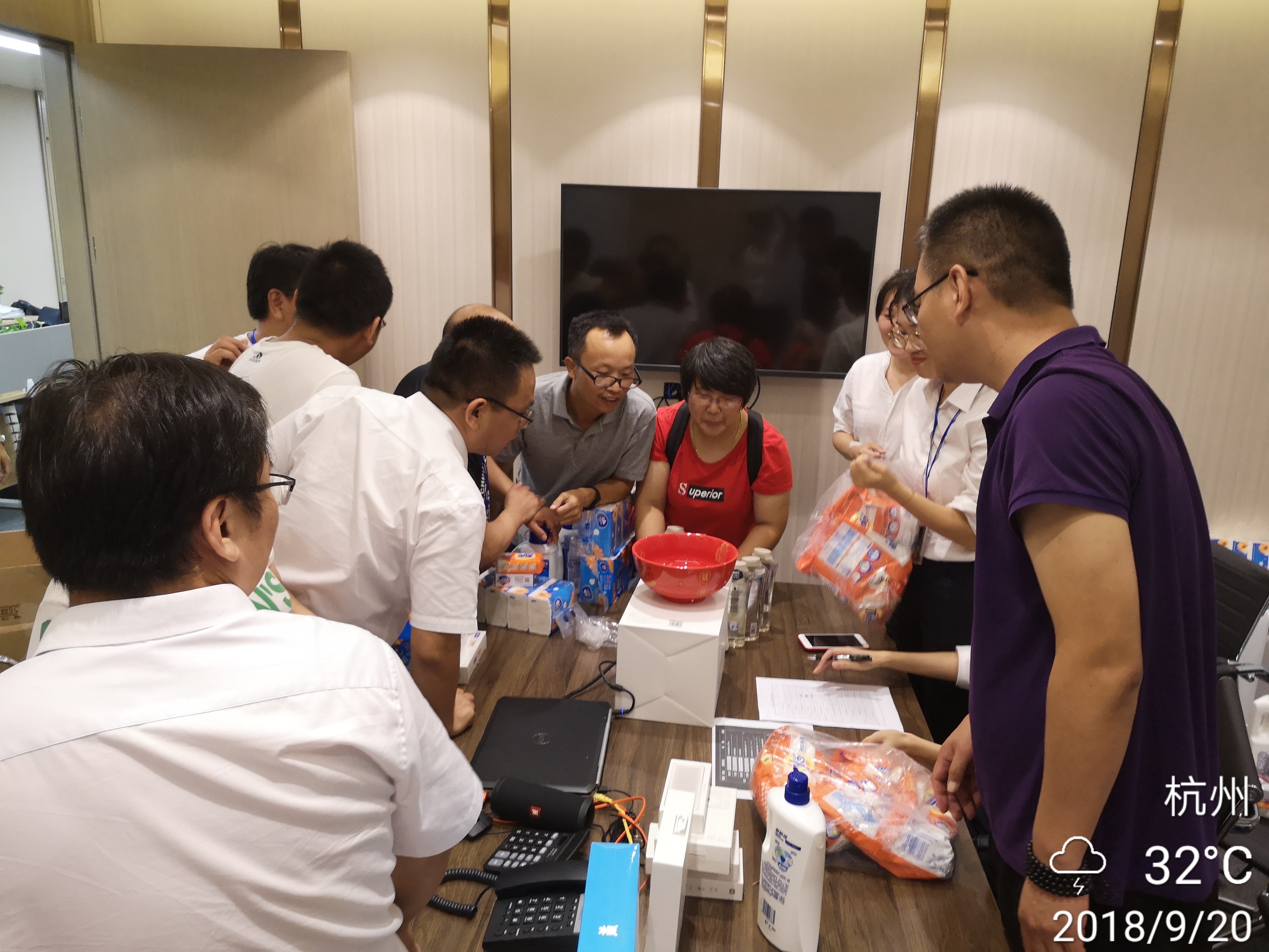 嫩叶草满18点此进