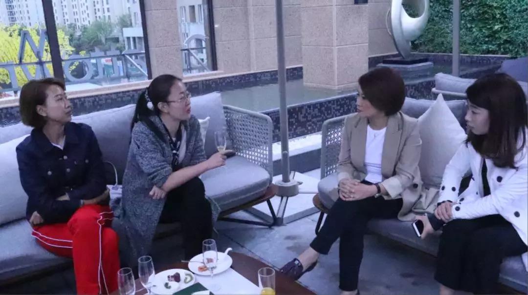 嫩叶草满18点此进