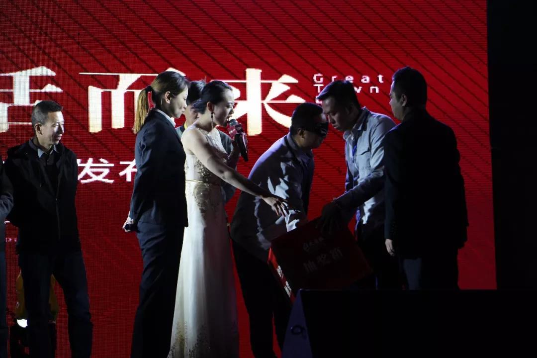 嫩叶草满18点此进