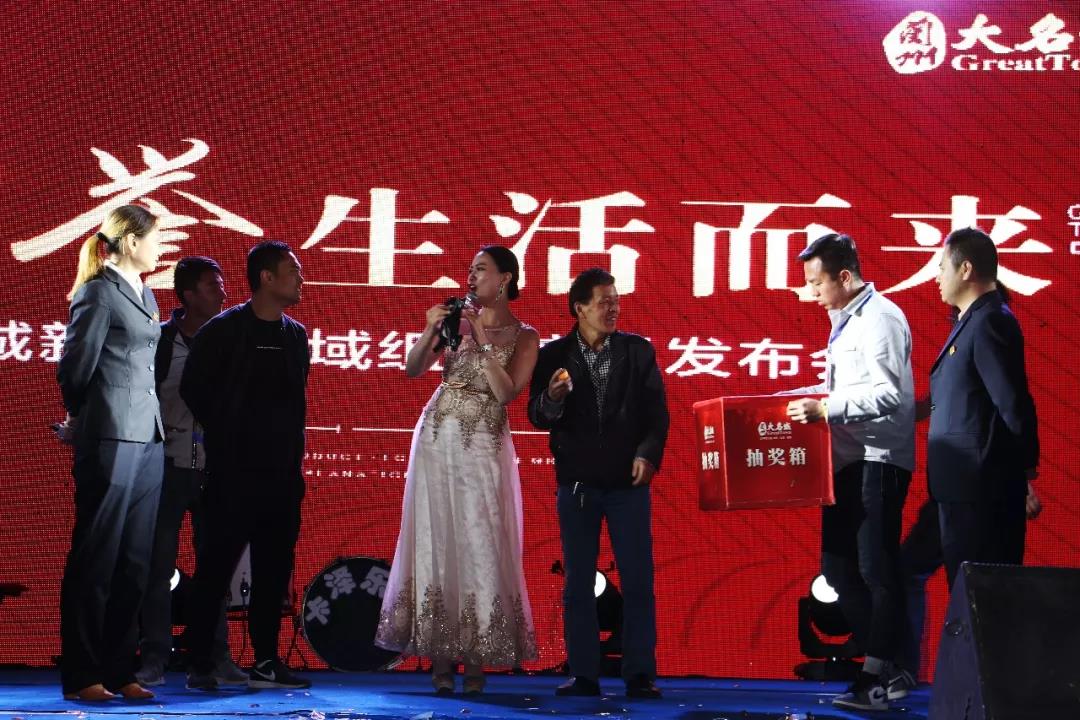 嫩叶草满18点此进