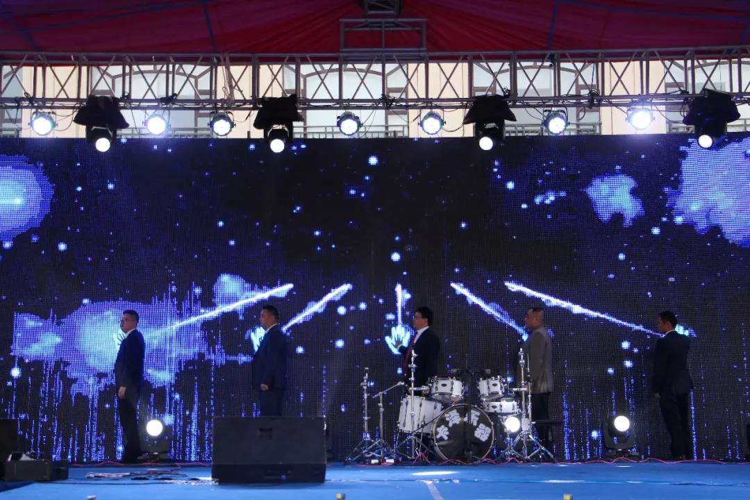 嫩叶草满18点此进