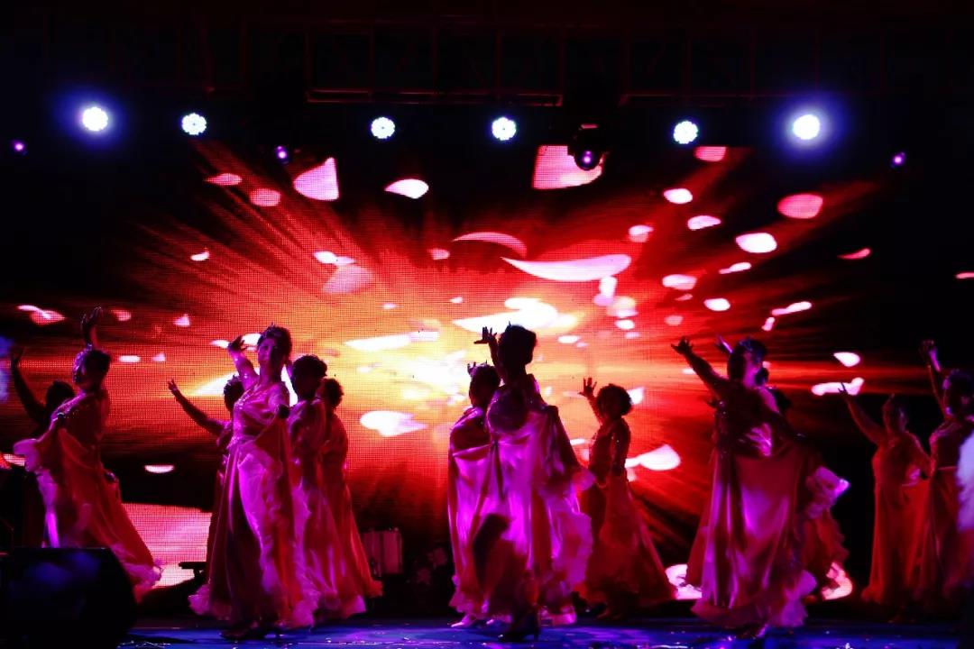 嫩叶草满18点此进